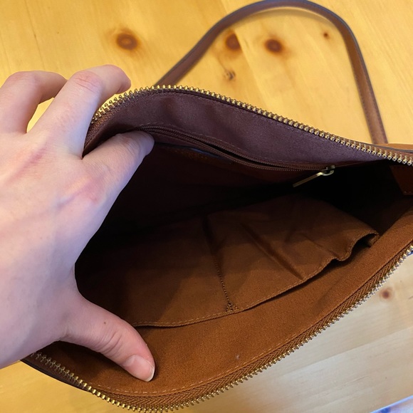 Fossil Crossbody - Picture 6 of 6